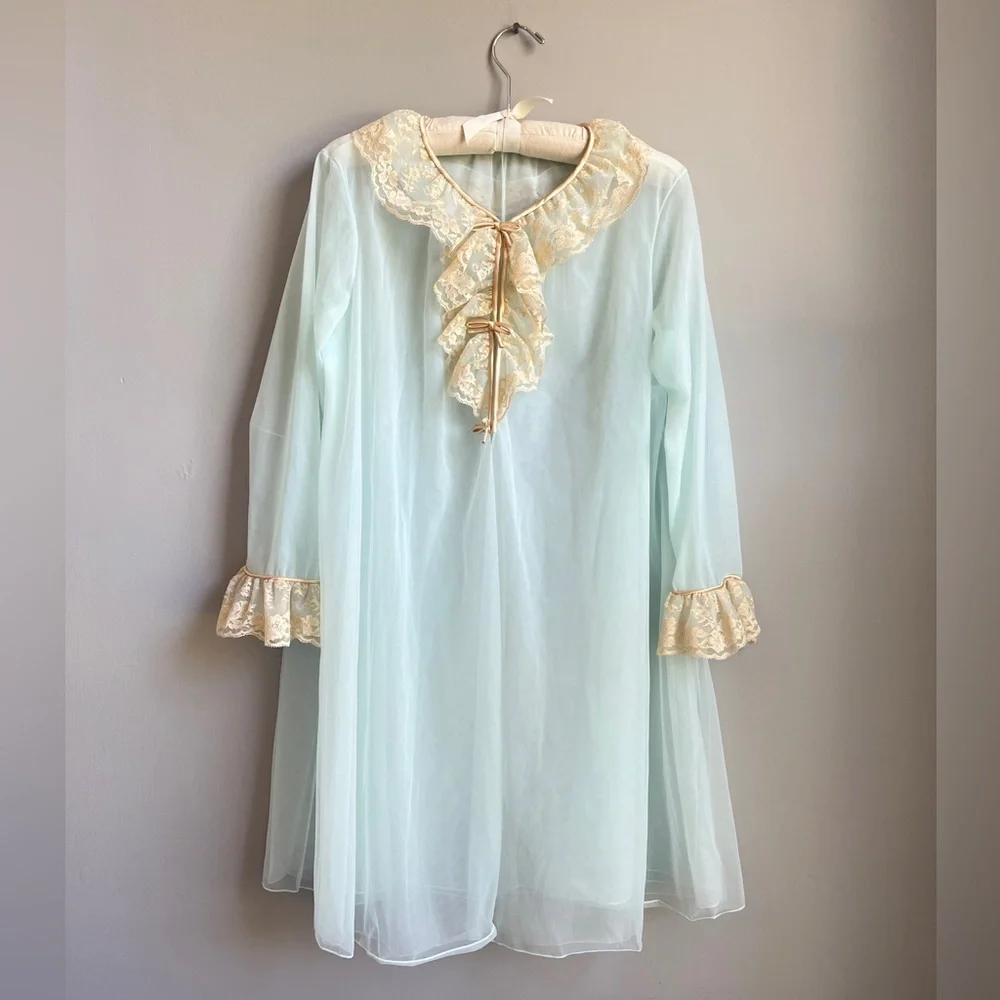 Vintage Vanity Fair 1960’s Mint Blue peignoir negligée nightie/robe set - Picture 4 of 11